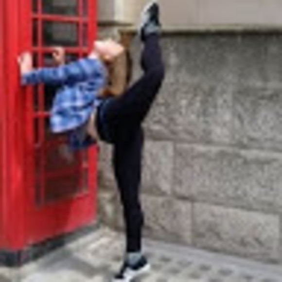 Meet your Posher, Sarah - Picture 1 of 1